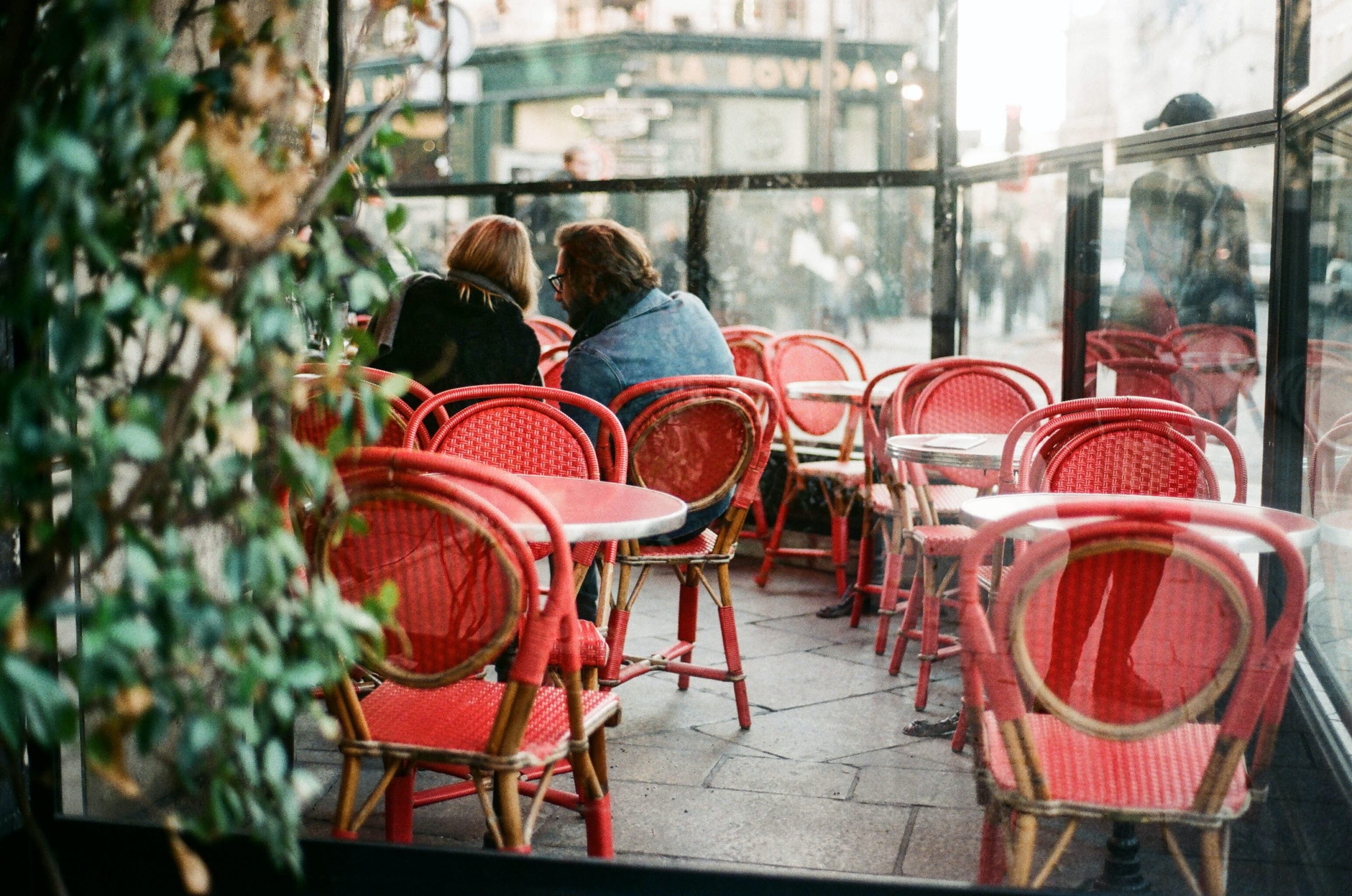 Café parisien terrasse